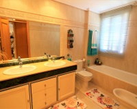 Wiederverkauf - Villa - Estepona - Estepona Centro