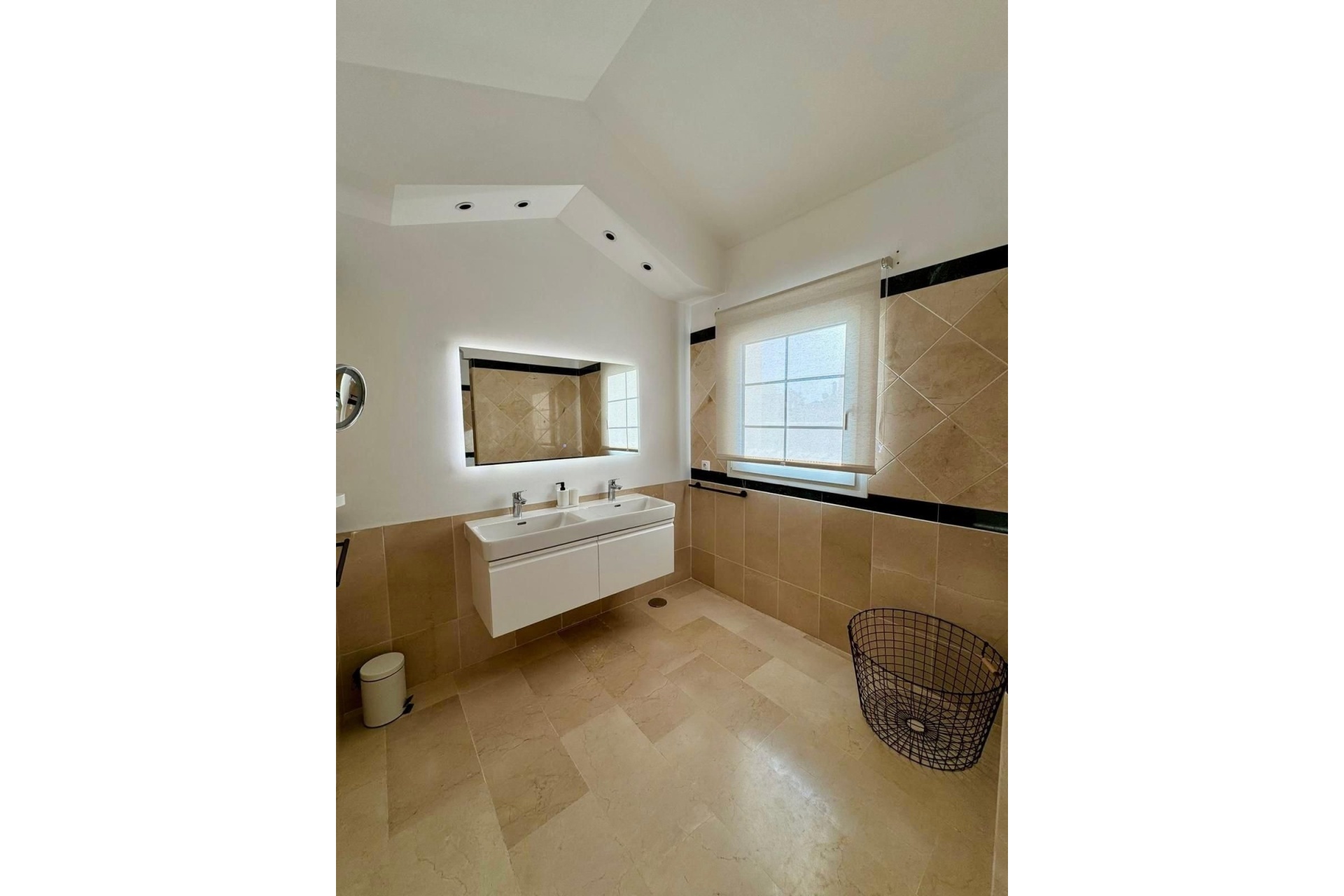 Wiederverkauf - Villa - Estepona - Estepona Centro