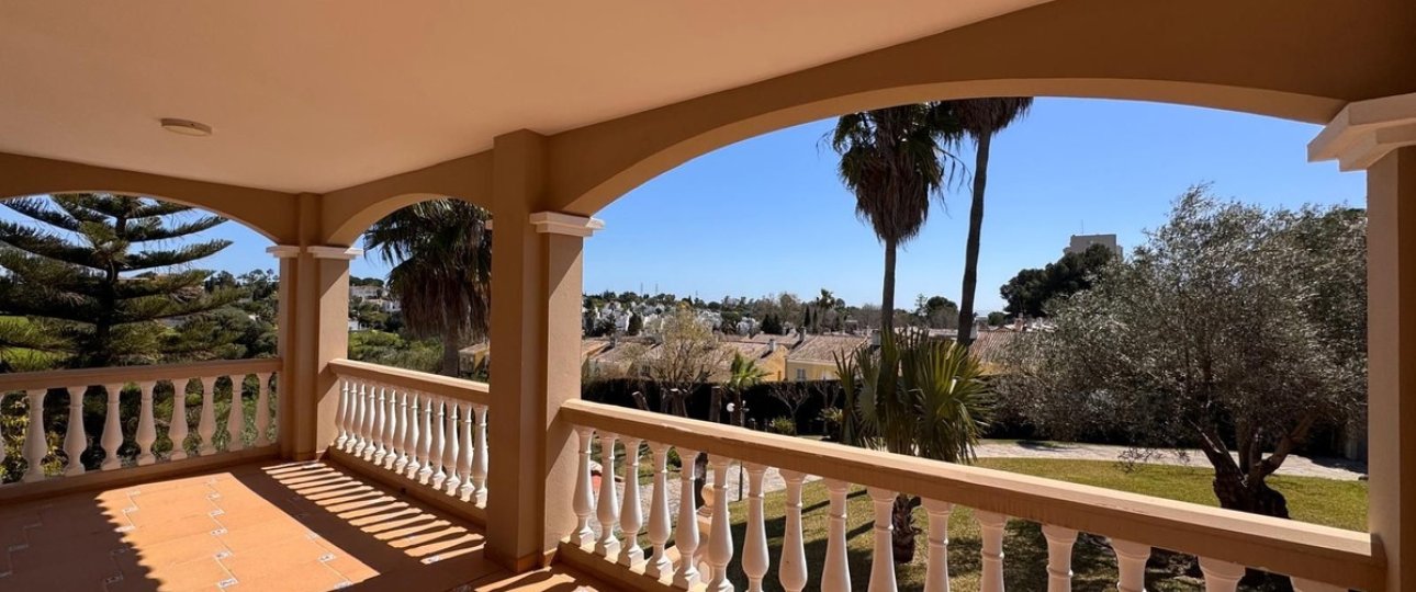 Wiederverkauf - Villa - Estepona - Estepona Centro