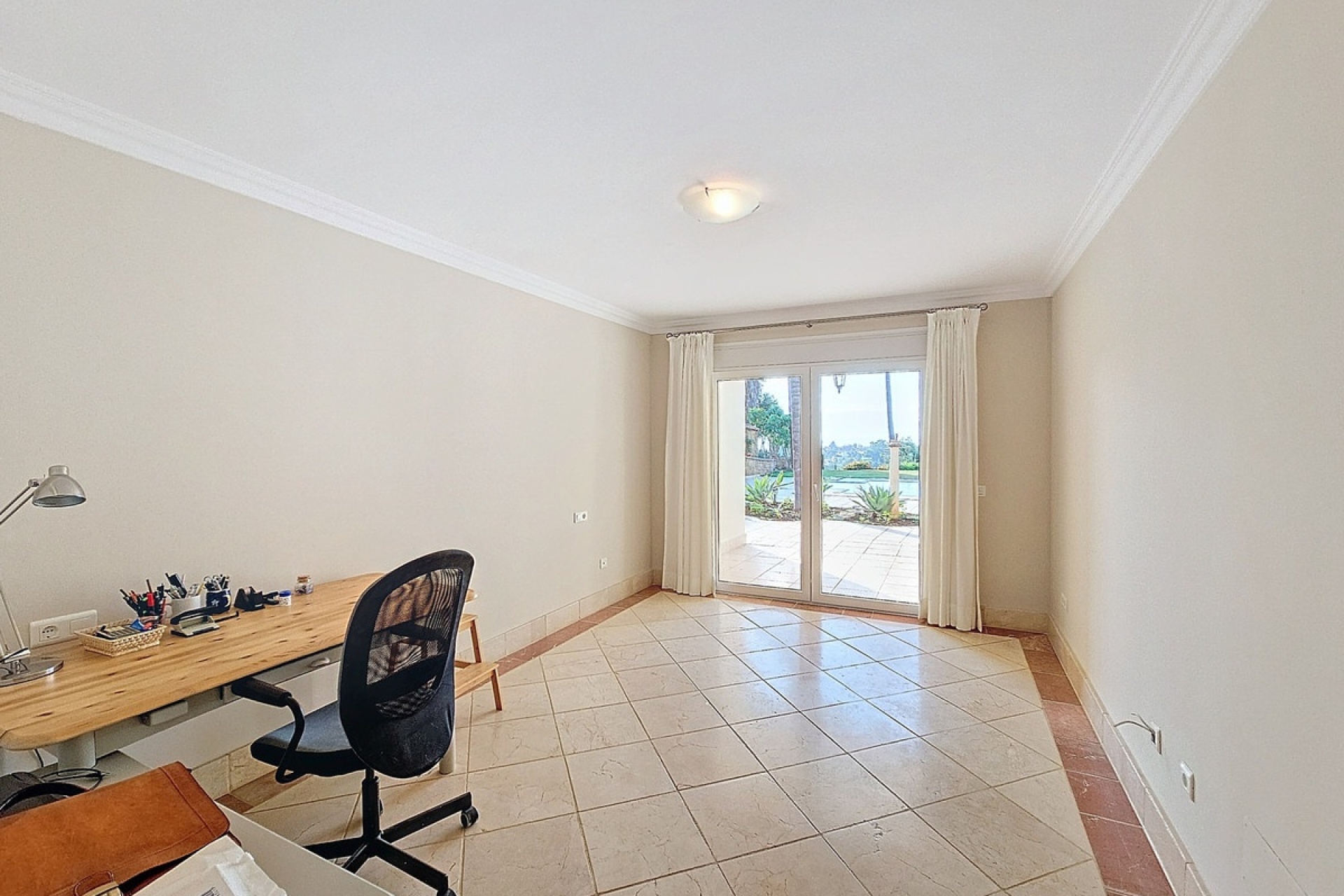 Wiederverkauf - Villa - Estepona - Estepona Centro