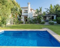 Wiederverkauf - Villa - Estepona - Estepona Centro