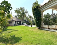 Wiederverkauf - Villa - Estepona - Estepona Centro