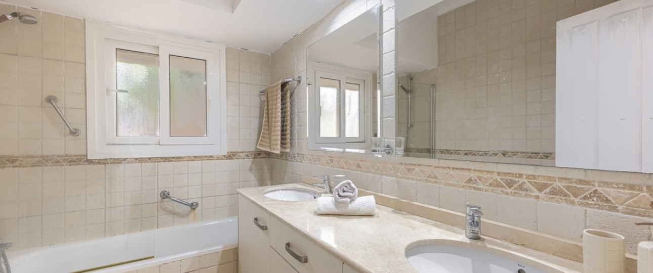 Wiederverkauf - Villa - Estepona - Estepona Centro