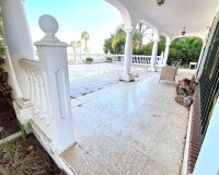 Wiederverkauf - Villa - Estepona - Estepona Centro