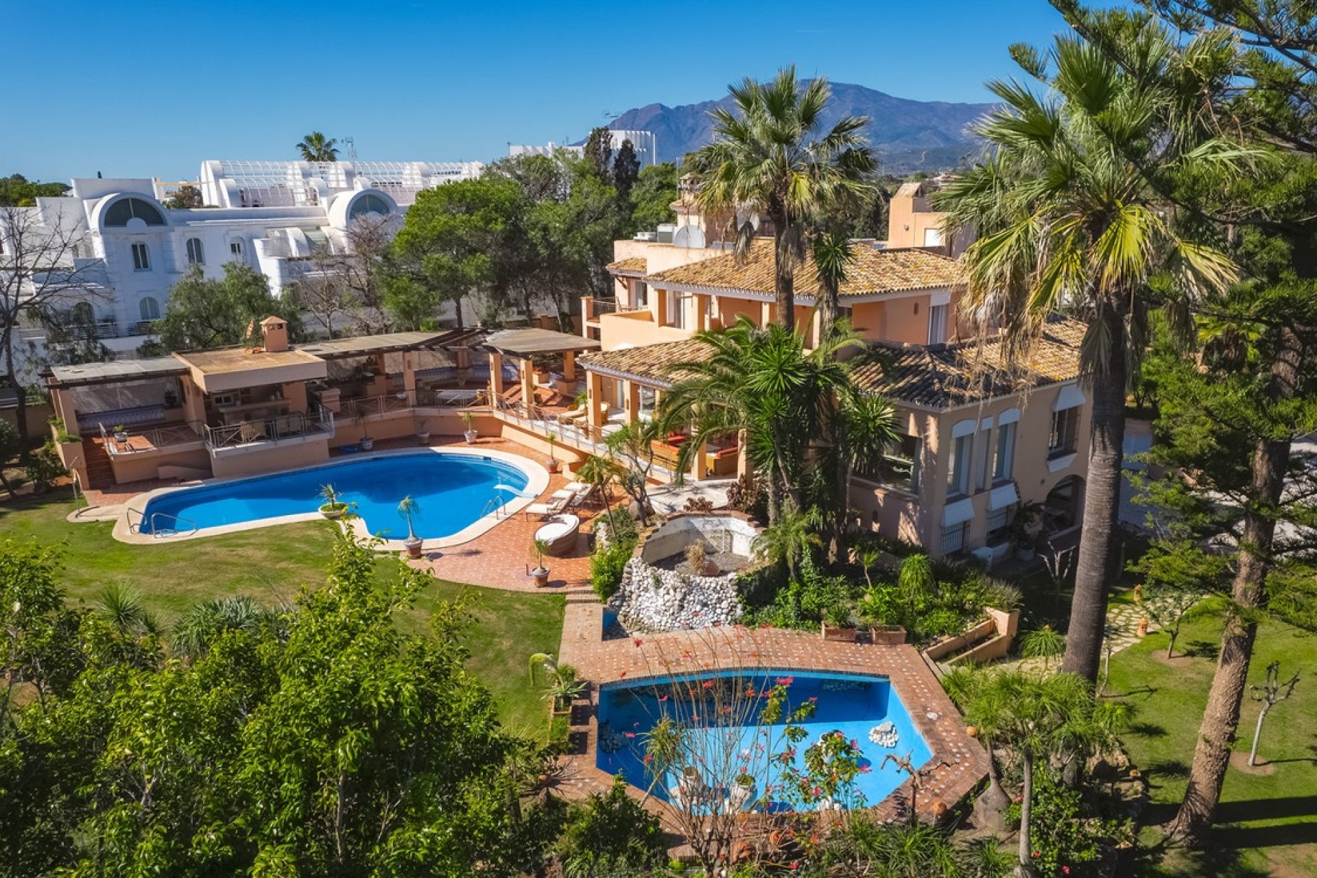 Wiederverkauf - Villa - Estepona - New Golden Mile