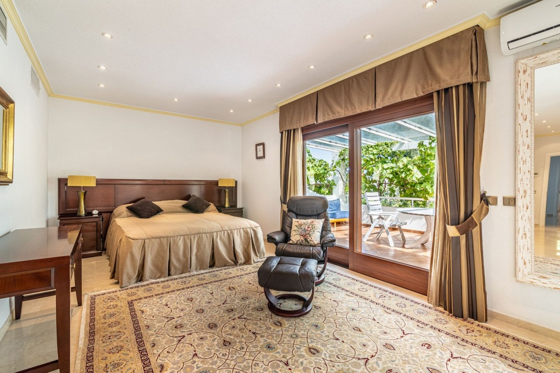 Wiederverkauf - Villa - Estepona - New Golden Mile