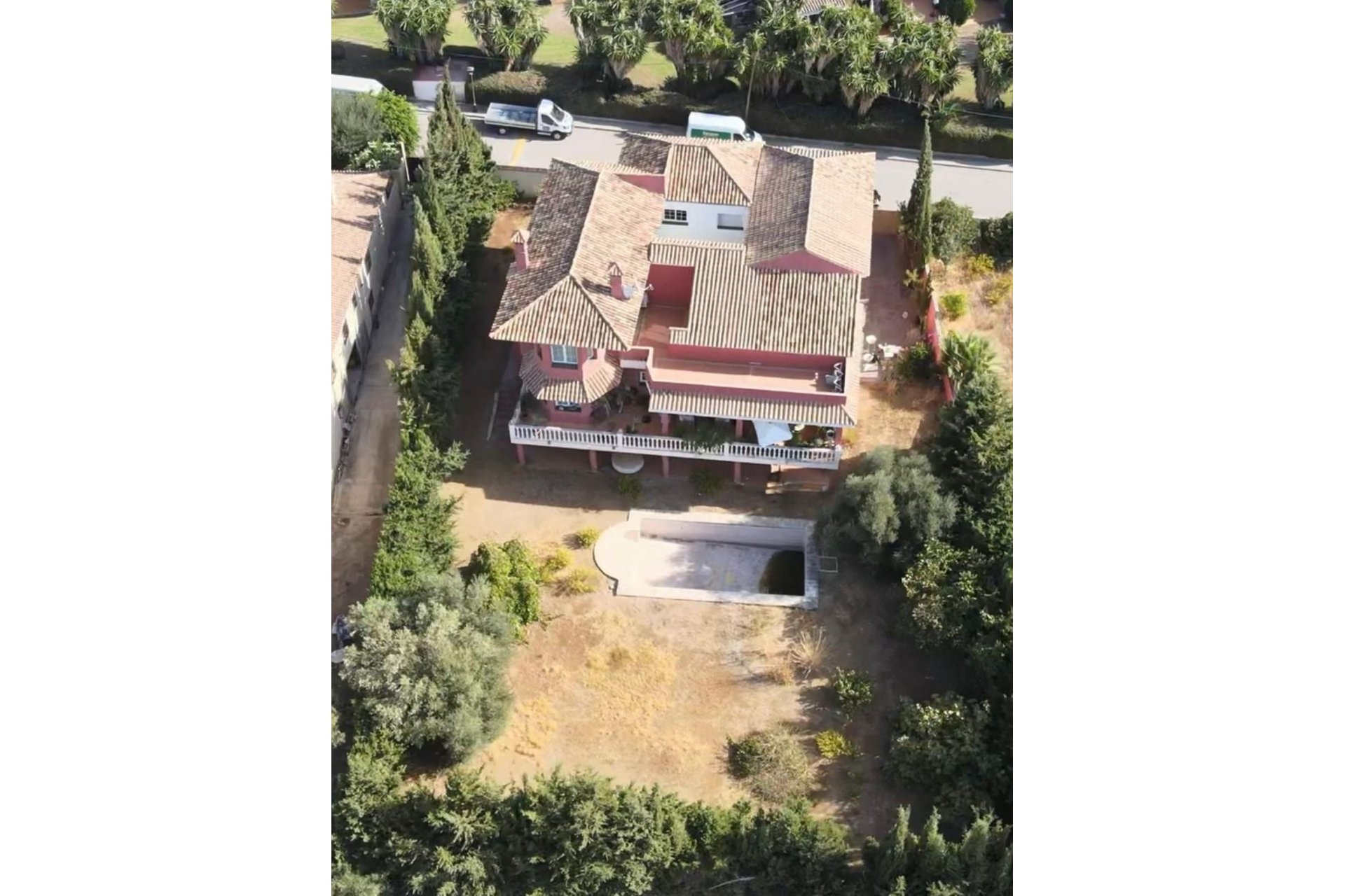 Wiederverkauf - Villa - Estepona - New Golden Mile