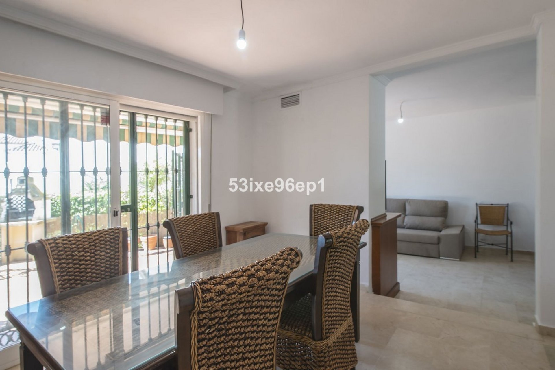 Wiederverkauf - Villa - Estepona - New Golden Mile