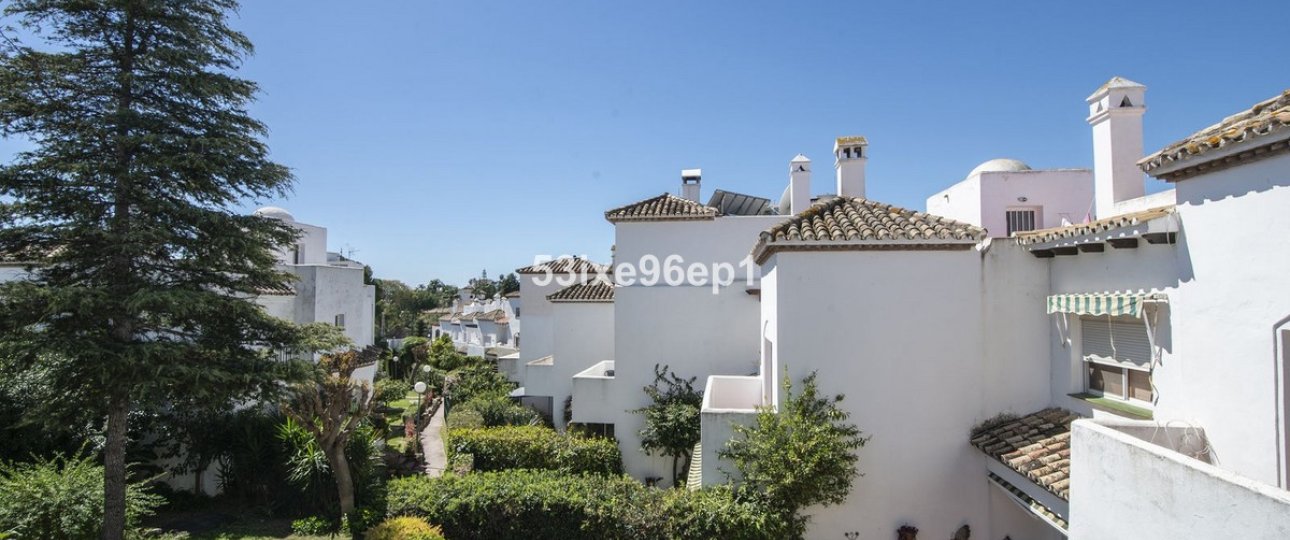 Wiederverkauf - Villa - Estepona - New Golden Mile