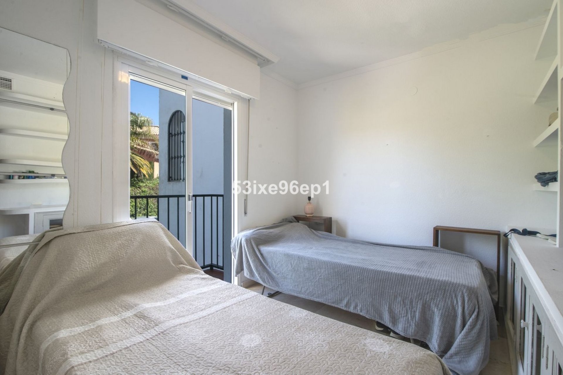 Wiederverkauf - Villa - Estepona - New Golden Mile