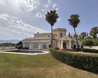 Wiederverkauf - Villa - Estepona - Selwo