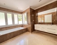 Wiederverkauf - Villa - Estepona - Selwo