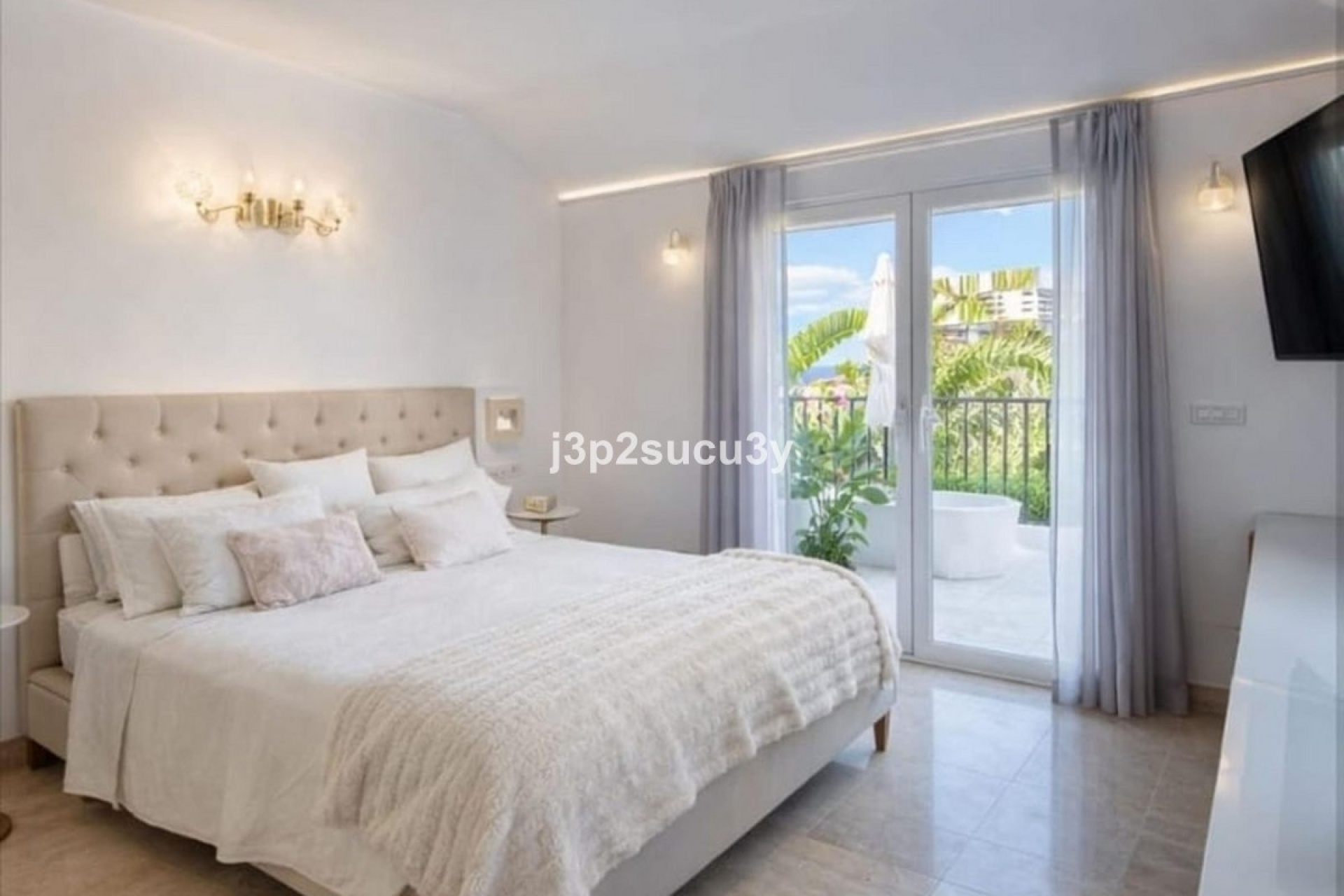Wiederverkauf - Villa - Estepona - Selwo