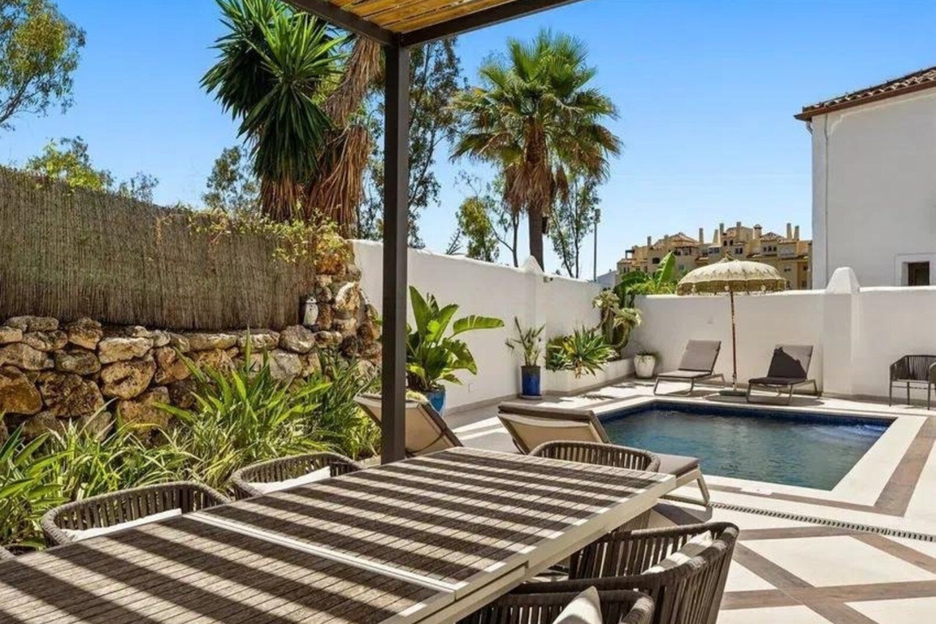 Wiederverkauf - Villa - Estepona - Selwo
