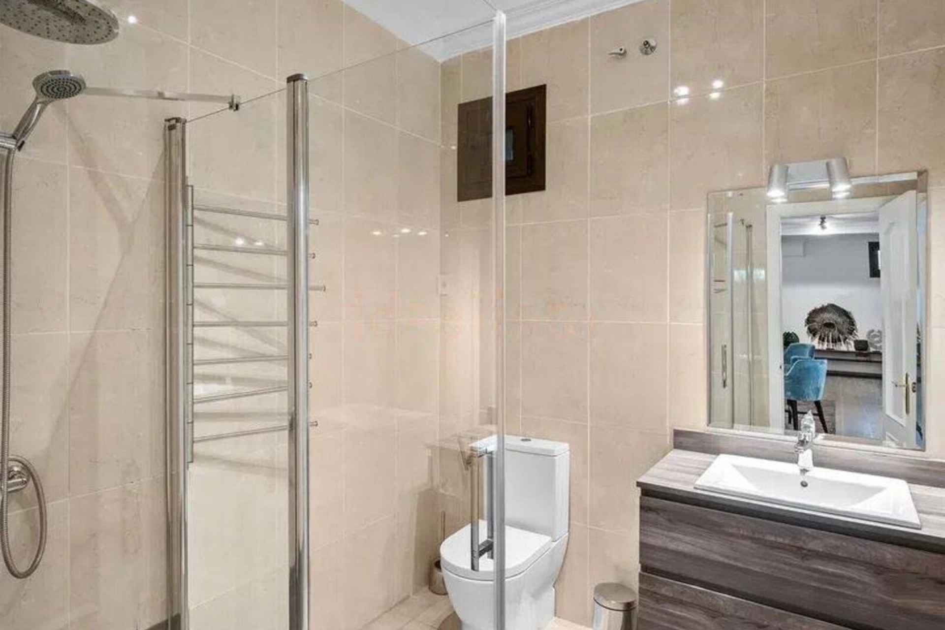 Wiederverkauf - Villa - Estepona - Selwo