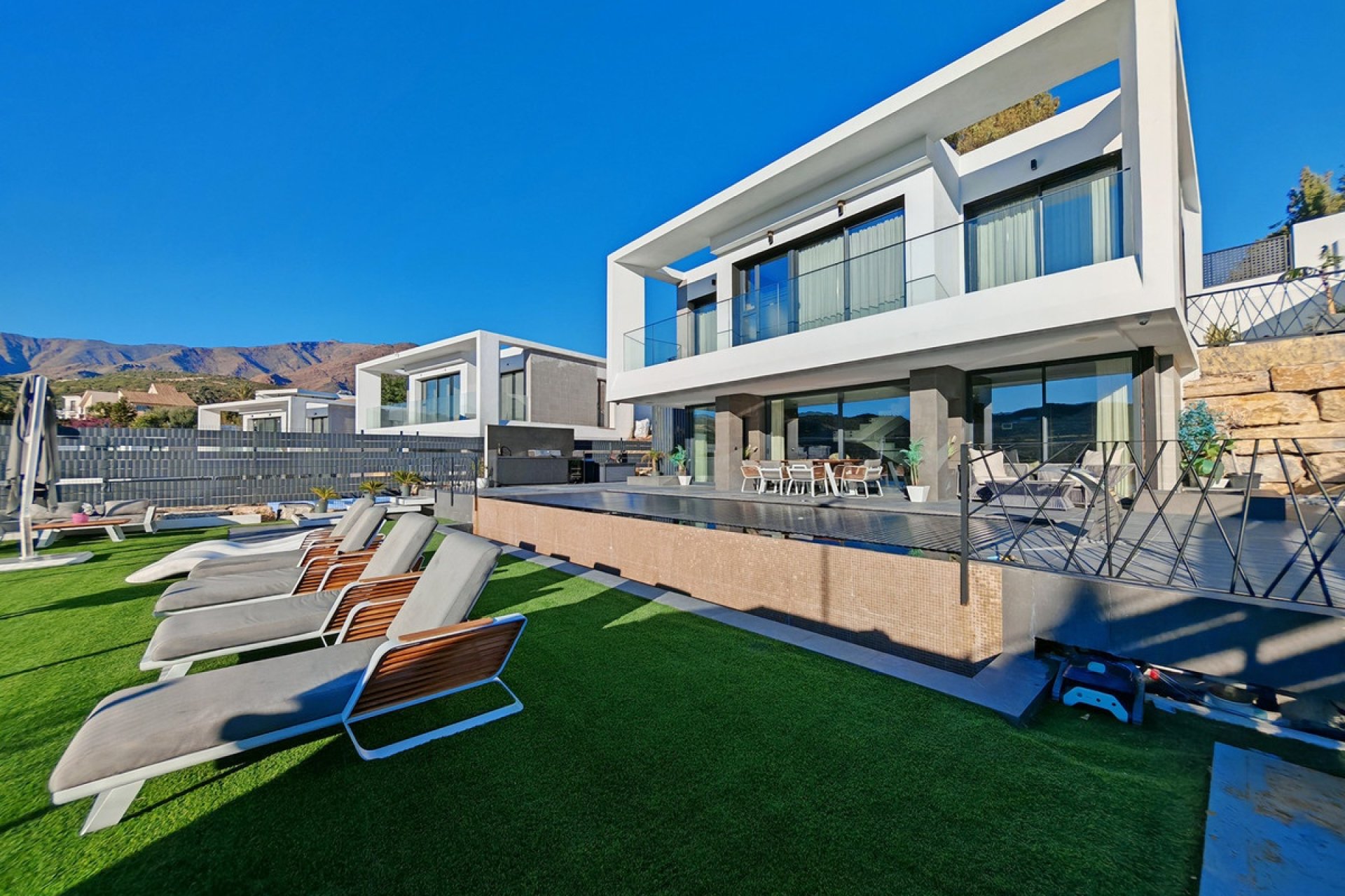 Wiederverkauf - Villa - Estepona - Valle Romano