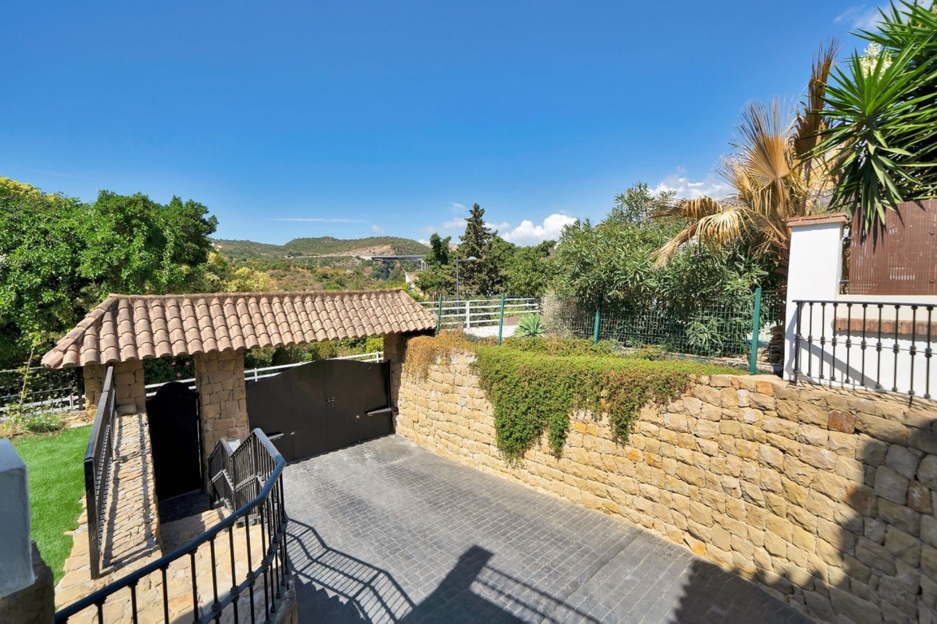 Wiederverkauf - Villa - Estepona - Valle Romano