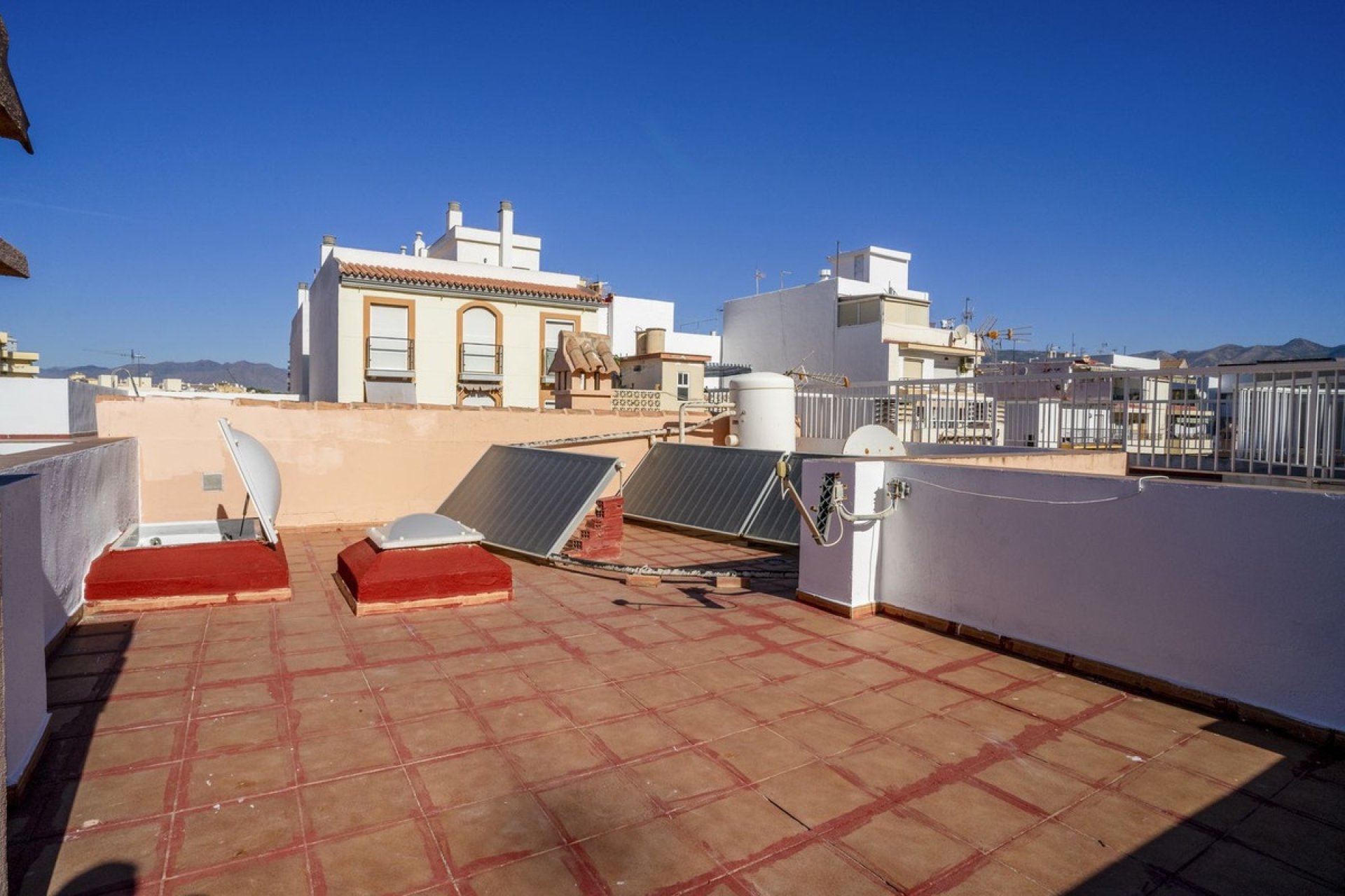 Wiederverkauf - Villa - Fuengirola - Fuengirola Centro