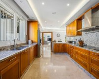 Wiederverkauf - Villa - Marbella - Aloha