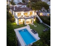 Wiederverkauf - Villa - Marbella - Aloha