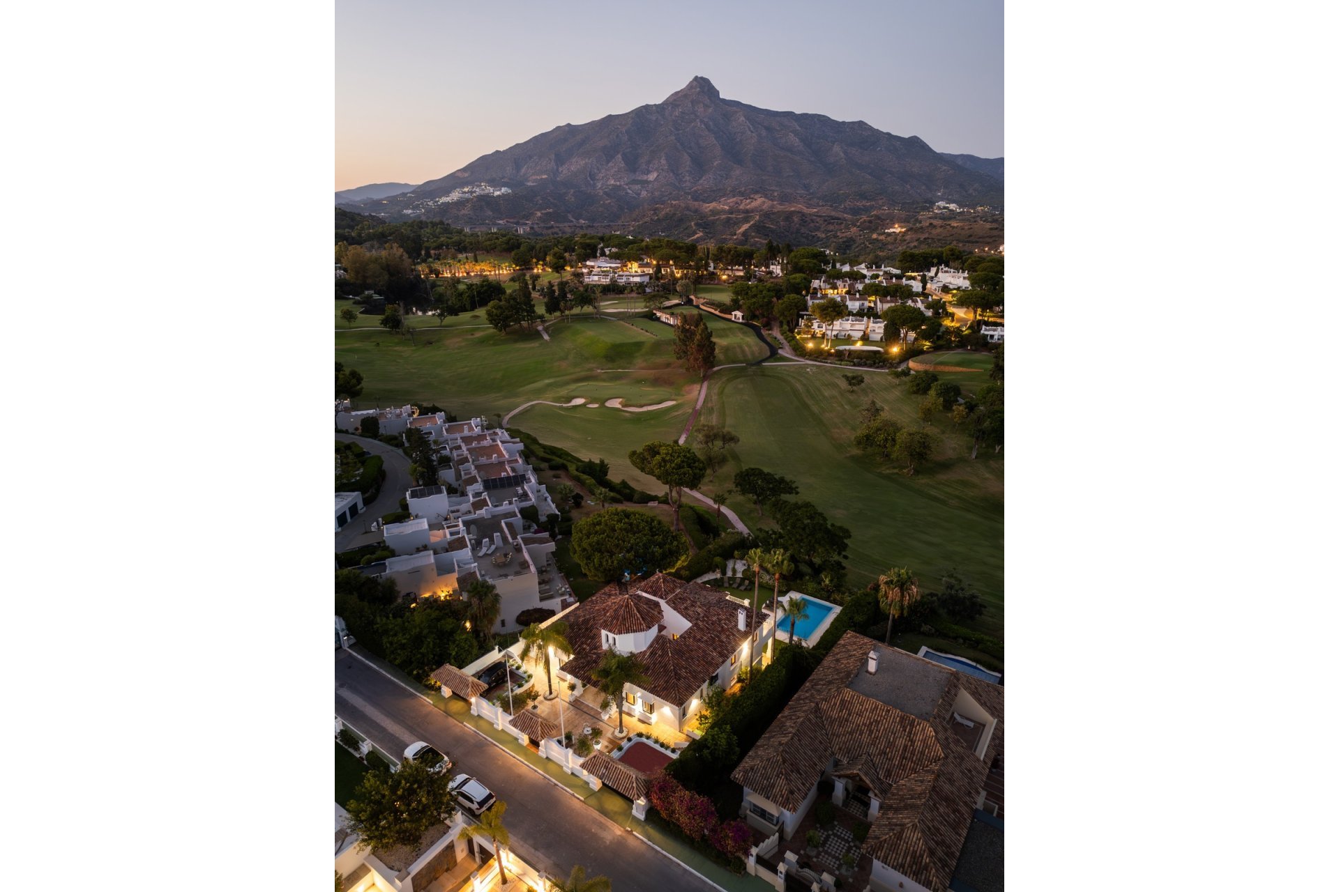 Wiederverkauf - Villa - Marbella - Aloha