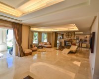 Wiederverkauf - Villa - Marbella - Altos de los Monteros