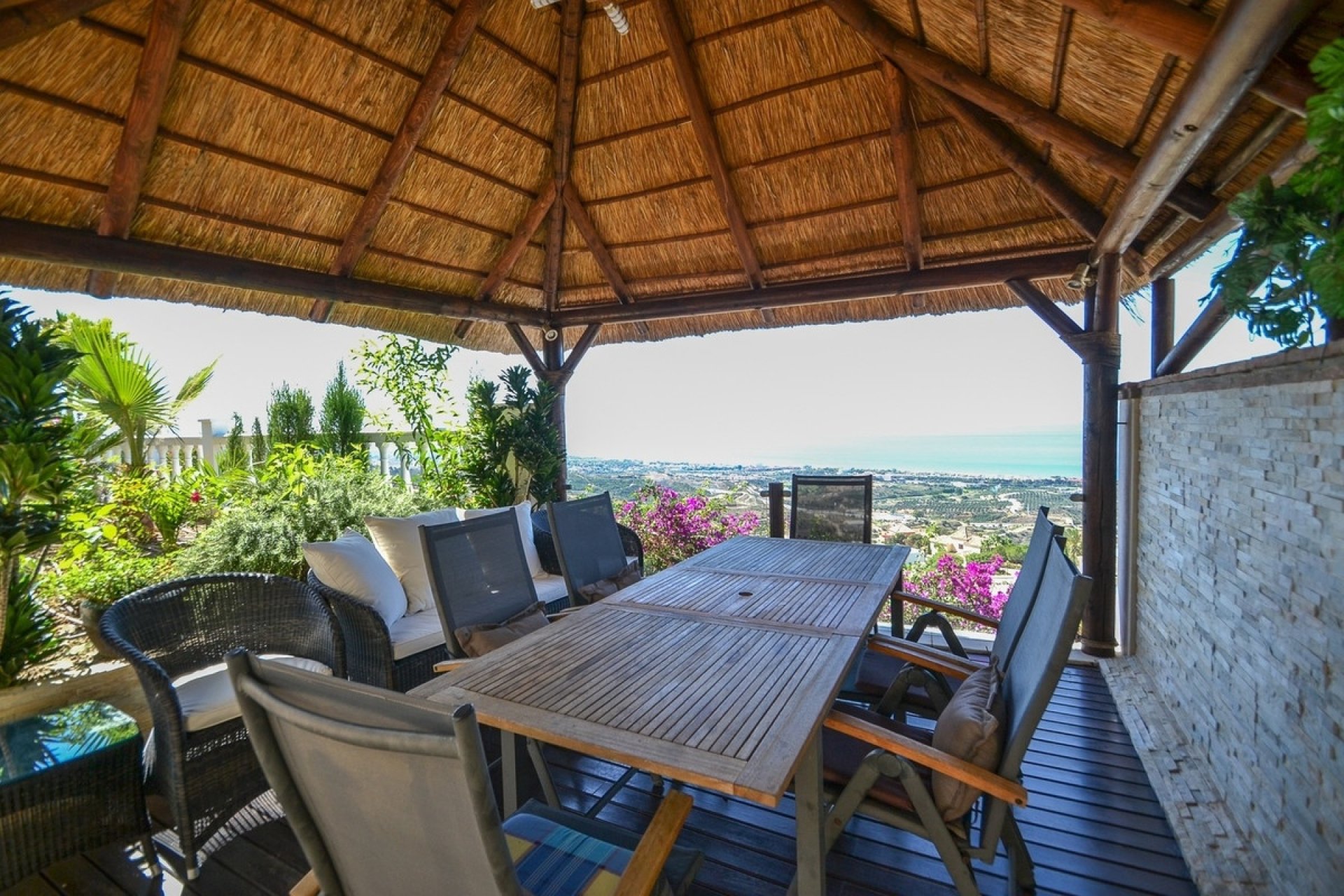 Wiederverkauf - Villa - Marbella - Altos de los Monteros