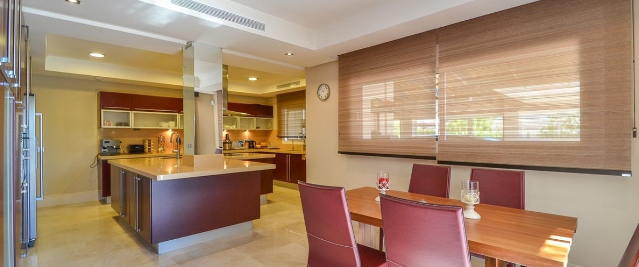 Wiederverkauf - Villa - Marbella - Altos de los Monteros