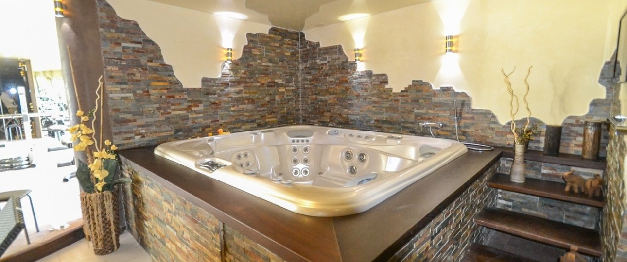 Wiederverkauf - Villa - Marbella - Altos de los Monteros