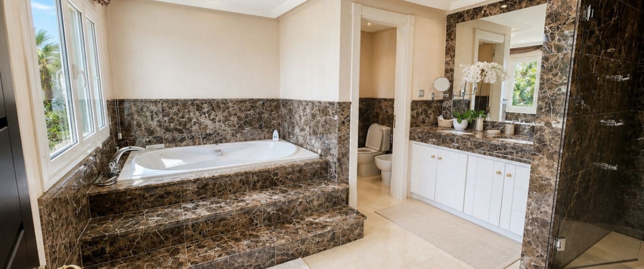 Wiederverkauf - Villa - Marbella - Altos de los Monteros
