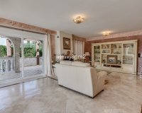 Wiederverkauf - Villa - Marbella - Artola