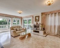 Wiederverkauf - Villa - Marbella - Artola