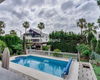 Wiederverkauf - Villa - Marbella - Artola