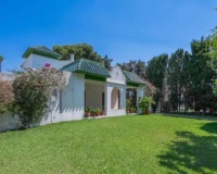 Wiederverkauf - Villa - Marbella - Artola