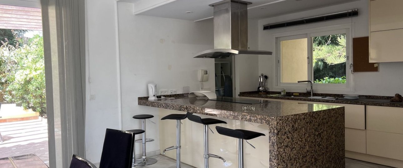 Wiederverkauf - Villa - Marbella - Bahía de Marbella