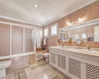 Wiederverkauf - Villa - Marbella - Bahía de Marbella