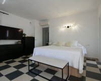 Wiederverkauf - Villa - Marbella - Cabopino