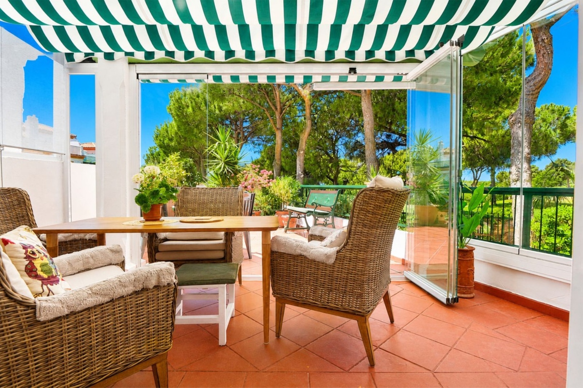 Wiederverkauf - Villa - Marbella - Cabopino