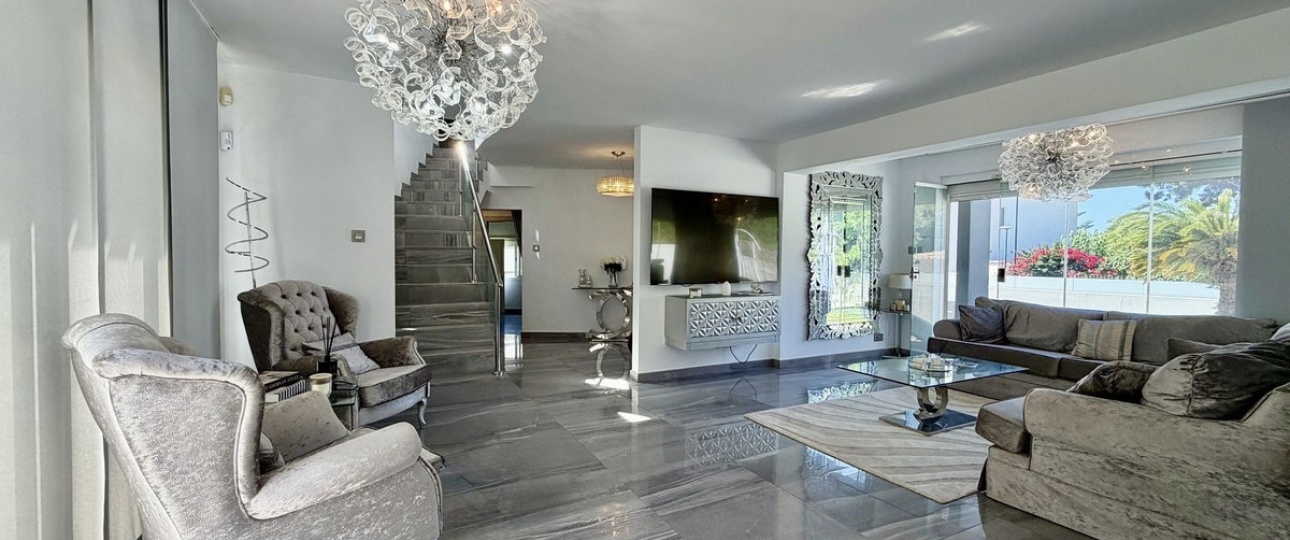 Wiederverkauf - Villa - Marbella - Cabopino