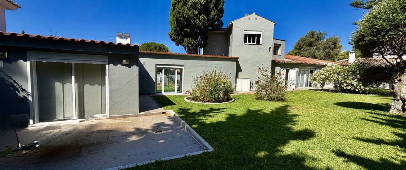 Wiederverkauf - Villa - Marbella - Cabopino