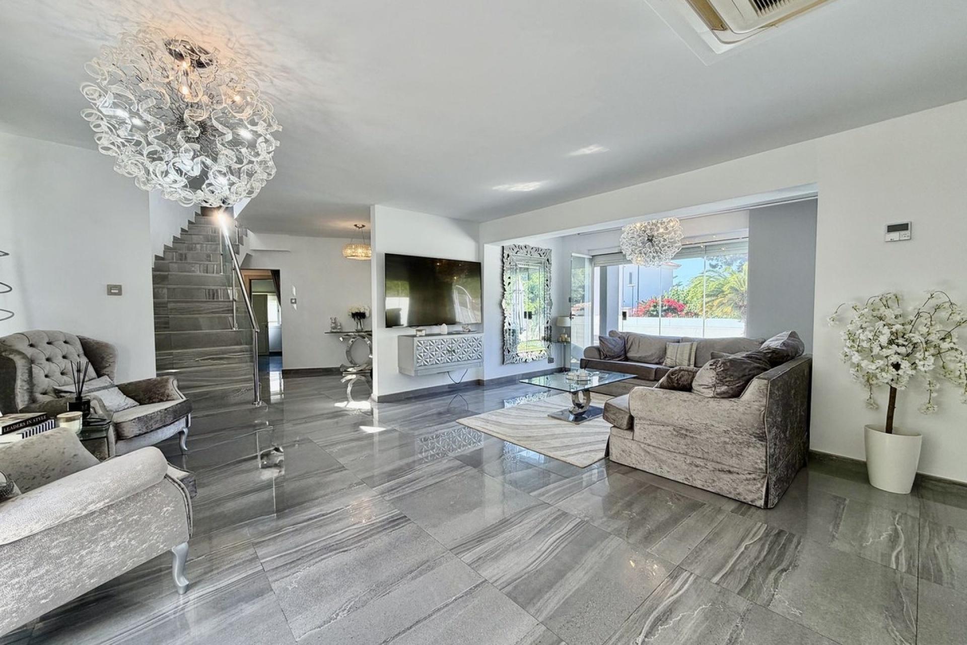 Wiederverkauf - Villa - Marbella - Cabopino