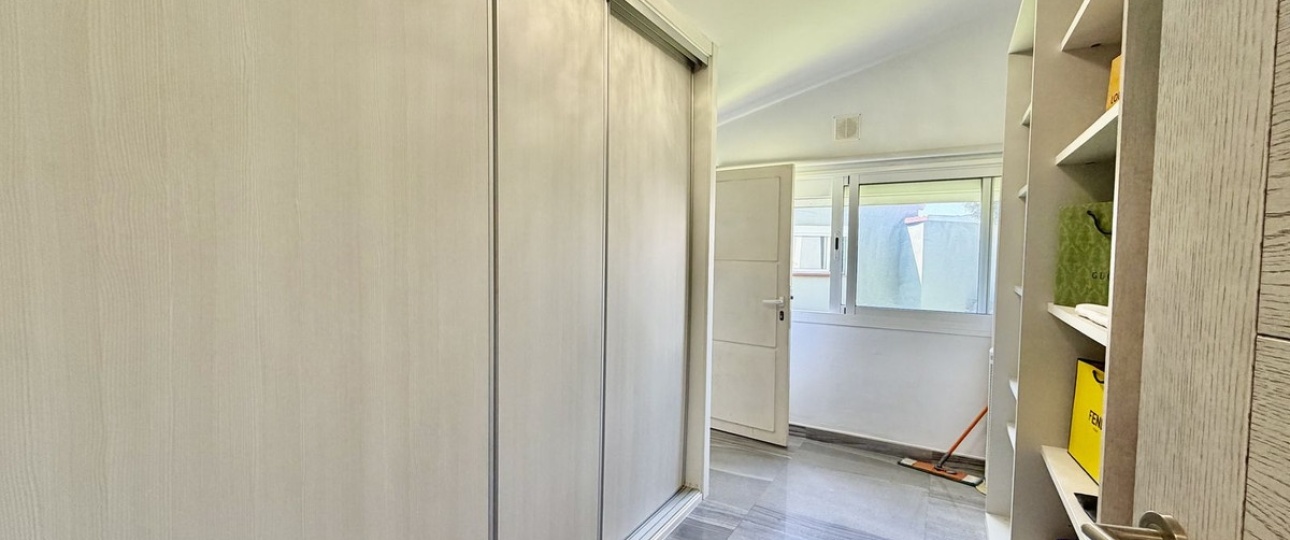 Wiederverkauf - Villa - Marbella - Cabopino