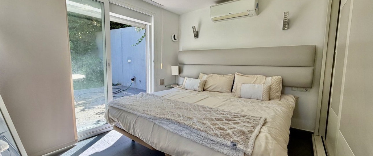 Wiederverkauf - Villa - Marbella - Cabopino