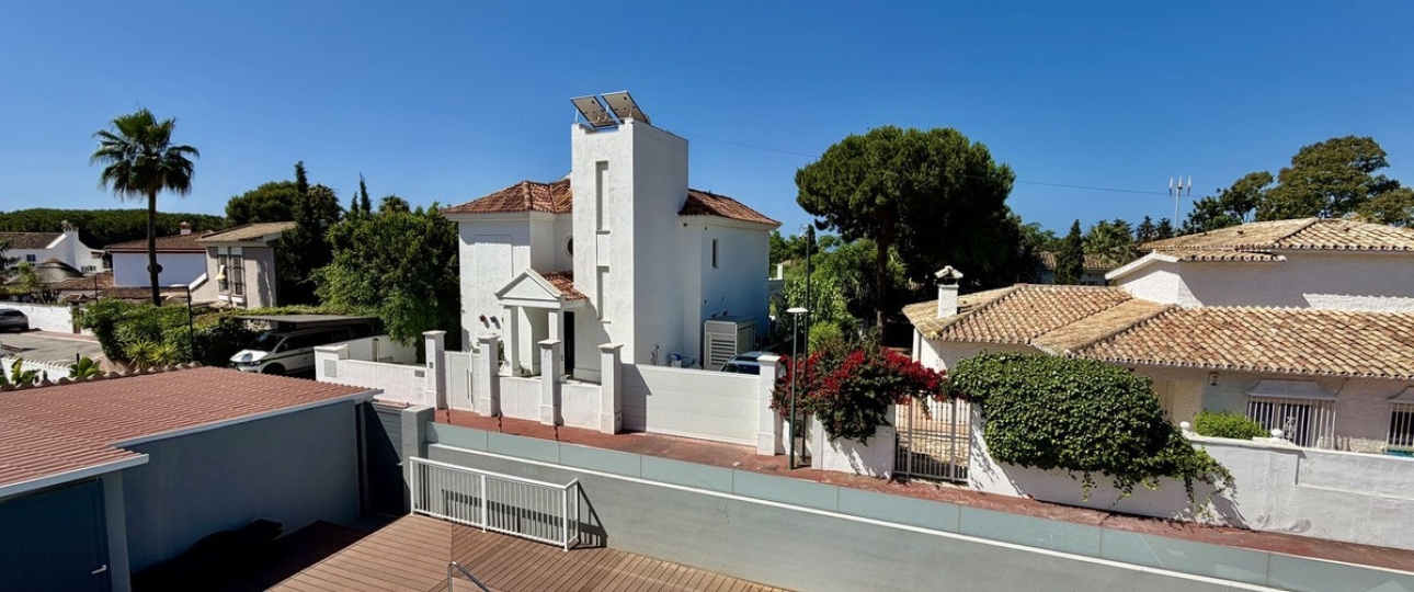 Wiederverkauf - Villa - Marbella - Cabopino