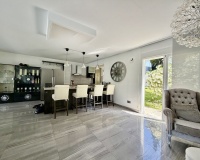Wiederverkauf - Villa - Marbella - Cabopino