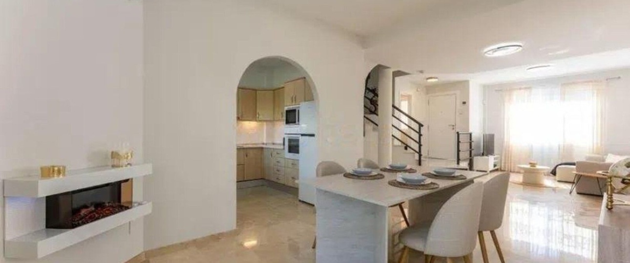 Wiederverkauf - Villa - Marbella - Cabopino