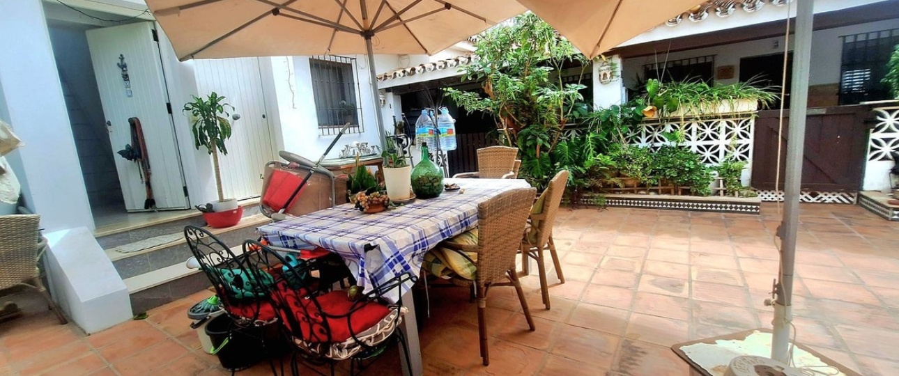 Wiederverkauf - Villa - Marbella - Costabella