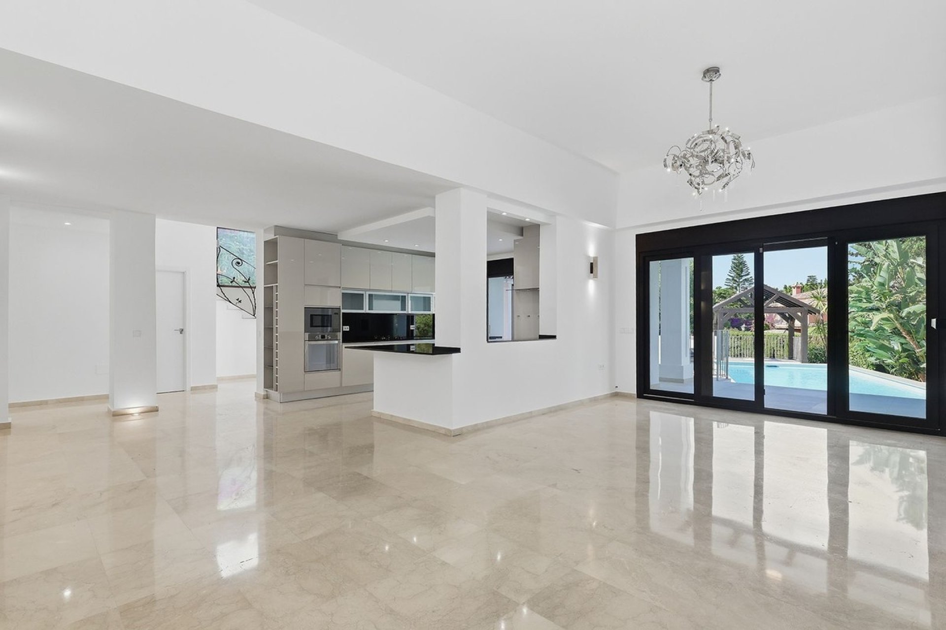 Wiederverkauf - Villa - Marbella - El Rosario