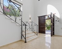 Wiederverkauf - Villa - Marbella - El Rosario