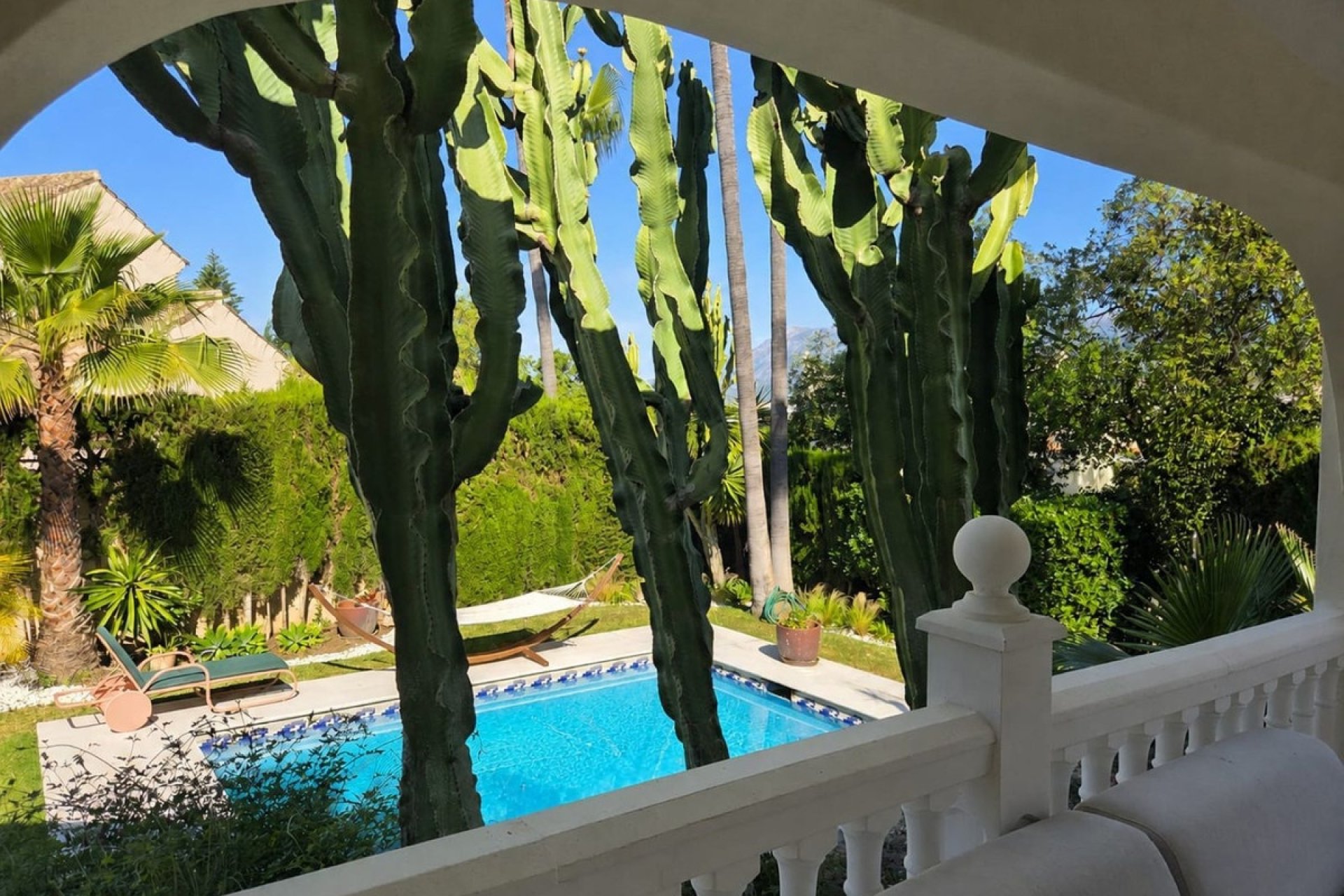 Wiederverkauf - Villa - Marbella - El Rosario